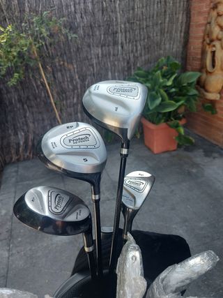 Carro de golf con palos de grafito