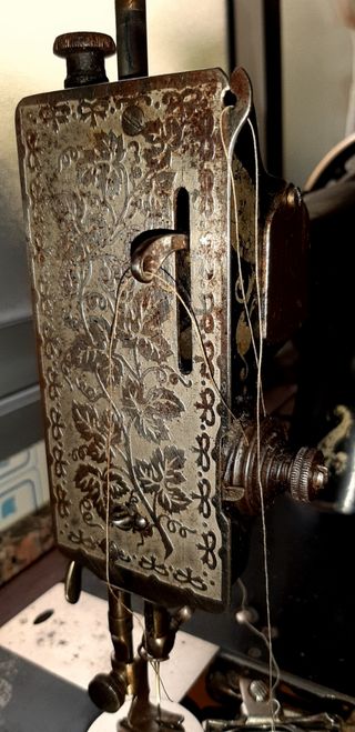 Máquina de coser antigua