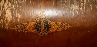 Máquina de coser antigua