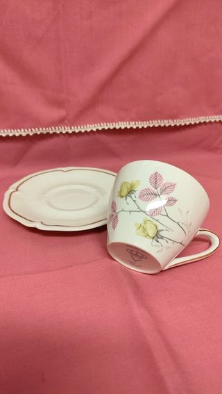 Tacita de porcelana antigua