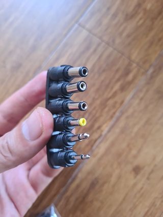 Cables y conectores variados
