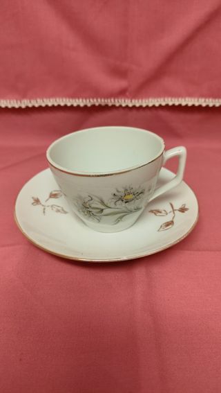 Tacita de porcelana antigua