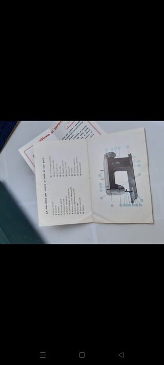 Macchina da cucire elettrica vintage