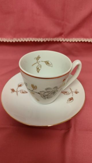 Tacita de porcelana antigua