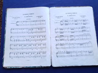 ANTIGUO LIBRO DE PARTITURAS DE BONAMICI