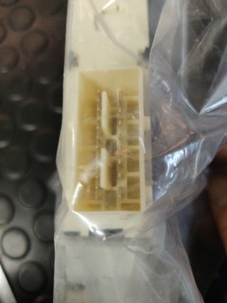 Motor elevalunas  Ciroen C4 9221AR