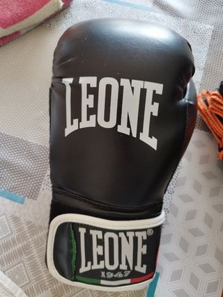 Guantes de box de 6 oz para mujer o infantil.