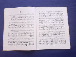 ANTIGUO LIBRO DE PARTITURAS DE CORELLI