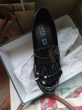 Mocasin negro charol