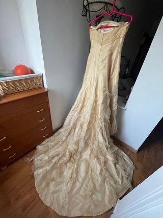 vestido de novia hanibal laguna y torera