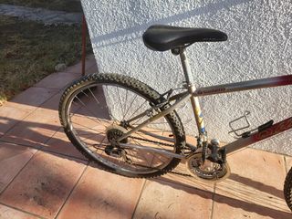 Bicicleta de montaña mediana