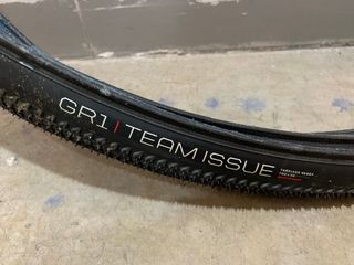 PORTABICICLETAS + Cubierta Bontrager GR 1 Team