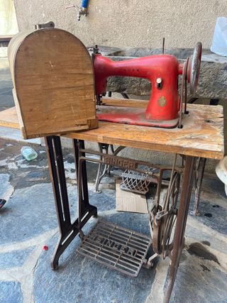 Maquina coser Singer