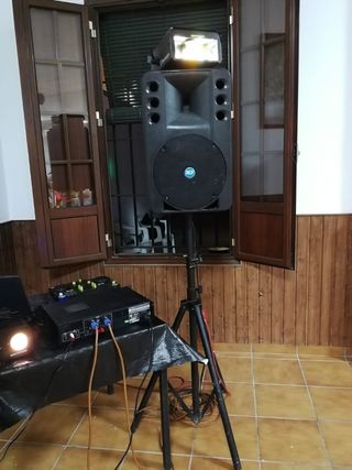 Alquiler altavoces