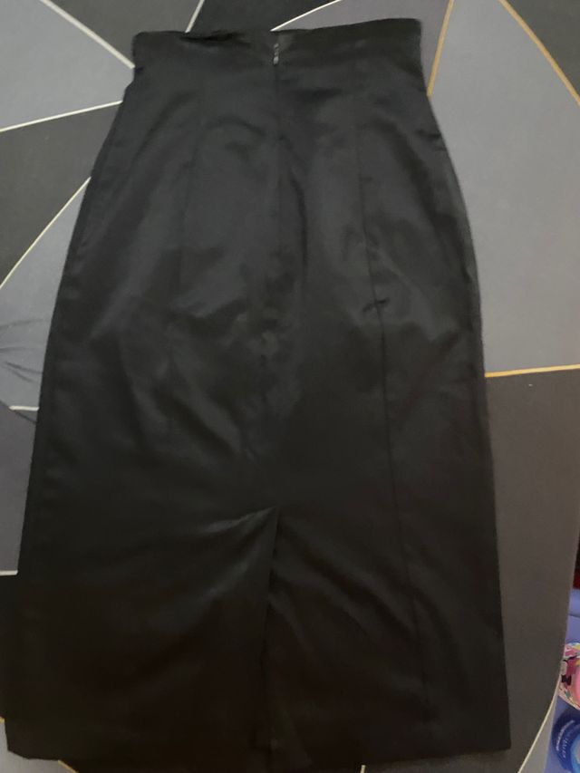 Falda tubo negra 36