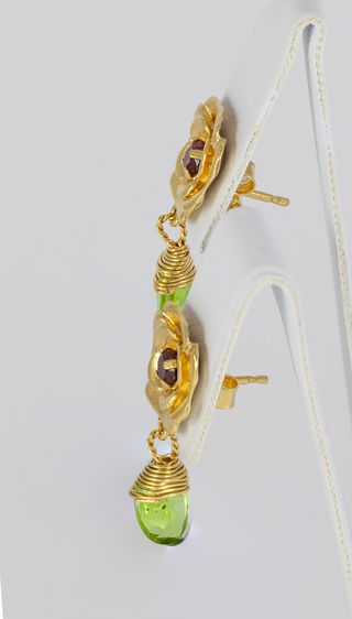 Pendientes Tous en oro amarillo 18k con piedras na