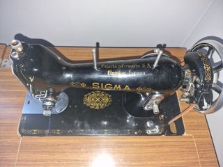 Máquina de coser antigua Sigma