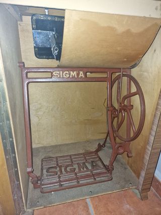 Máquina de coser antigua Sigma