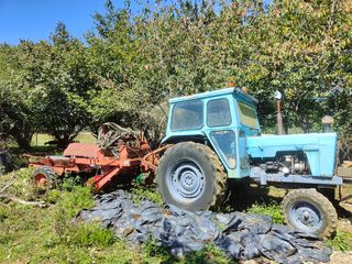 Ebro 460  vende o se cambia minipala o todoterreno