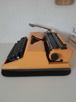 Maquina de escribir vintage