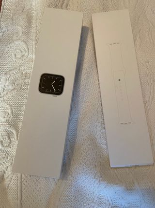 APPLE WATCH SERIES 5