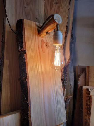 Lampadario a sospensione in legno