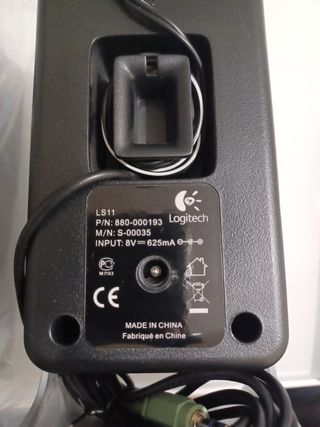 Altavoces 2.0 Logitech