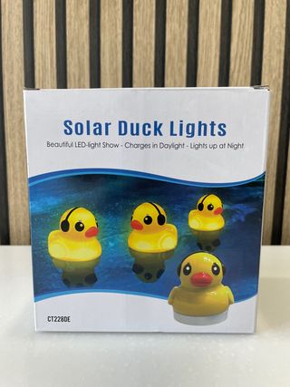 4 PATOS SOLARES PARA PISCINA