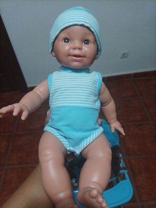 Trona y bebe de juguete