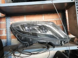 Faros Mercedes
