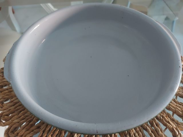 Vaso rotondo in terracotta con manici