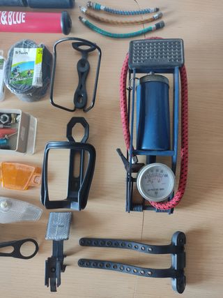 Lote piezas accesorios diversos para bicicletas
