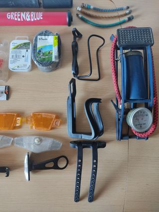 Lote piezas accesorios diversos para bicicletas