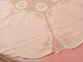 Tovaglia rotonda con inserti