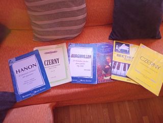 Libros de piano conservatorio