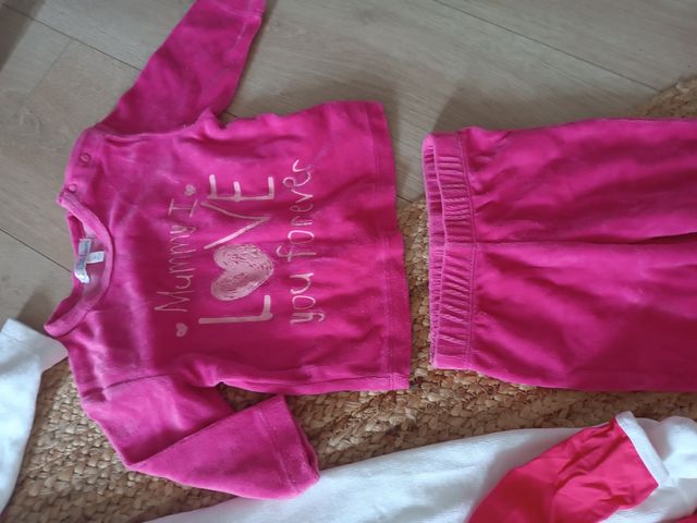 Lote de 6 pijamitas de 6 a 9 o 12 meses