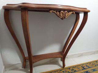 CONSOLA DE NOGAL ANTIGUA