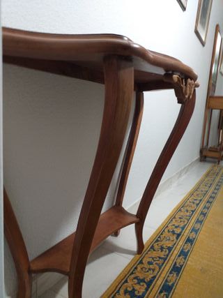 CONSOLA DE NOGAL ANTIGUA