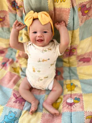 bebe reborn niña simpatica