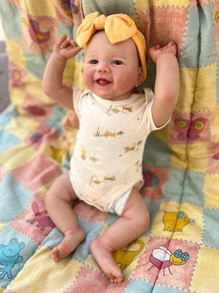 bebe reborn niña simpatica