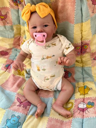 bebe reborn niña simpatica