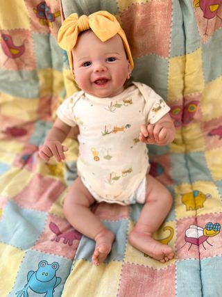 bebe reborn niña simpatica