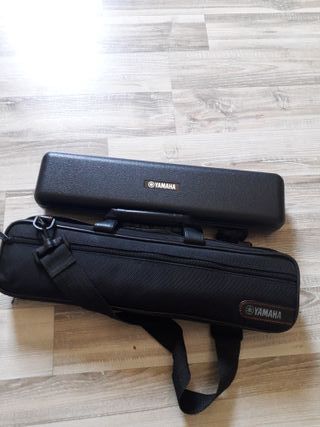 Flauta travesera Yamaha 281