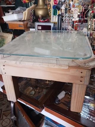 mesita con cristal baja