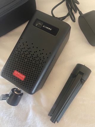 OTHA Proyector mini portatil 1080P full HD cine