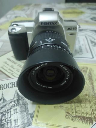 CAMARA DE FOTOS PENTAX MZ-60 nueva sin estrenar