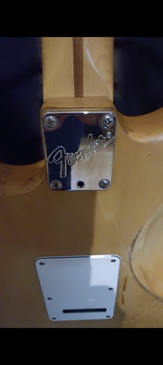 FENDER STRATOCASTER USA O CAMBIO