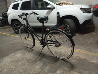 Bicicleta antigua holandesa