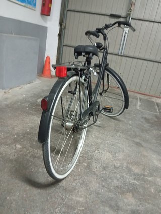 Bicicleta antigua holandesa