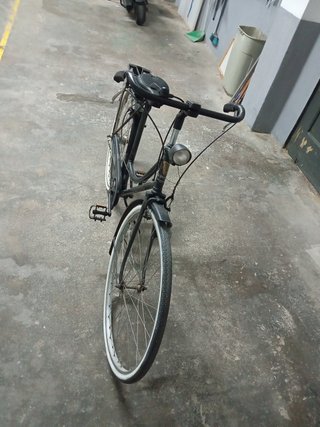 Bicicleta antigua holandesa